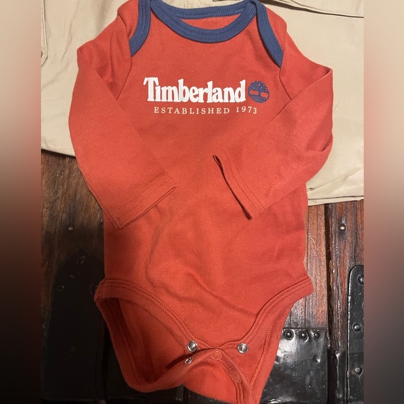 Timberland ADORABLE 90s Y2K Vintage Style Onesie Size 3-6 Months Like New - Picture 2 of 2